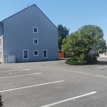 Brit Hotel Confort Pau Lons Bagian luar foto