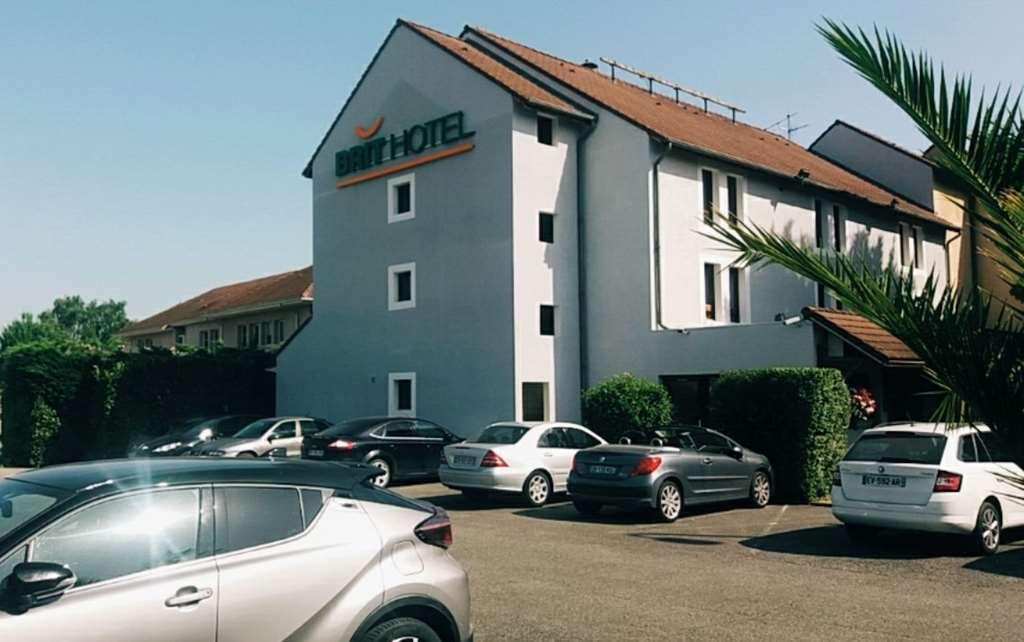 Brit Hotel Confort Pau Lons Bagian luar foto