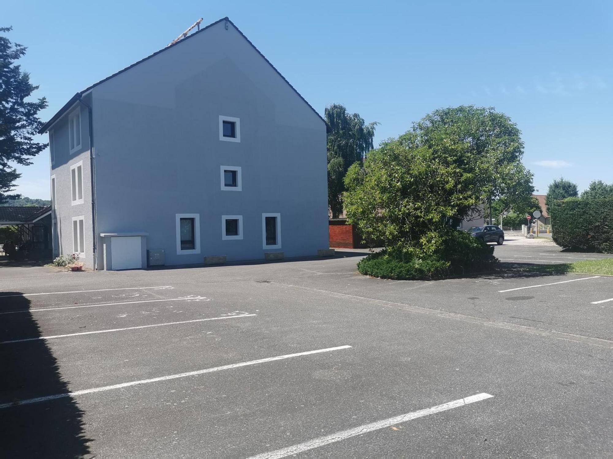 Brit Hotel Confort Pau Lons Bagian luar foto