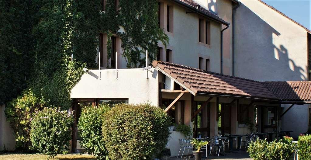 Brit Hotel Confort Pau Lons Bagian luar foto