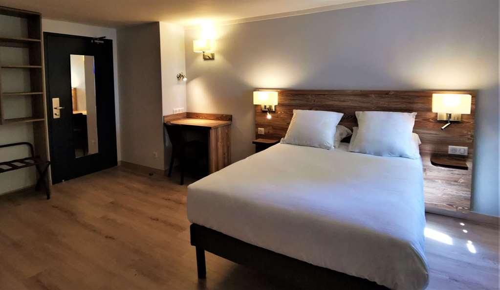 Brit Hotel Confort Pau Lons Ruang foto
